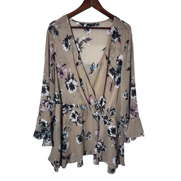 Torrid Floral Beige Faux Wrap Blouse Size 3x Bell Sleeves - Picture 1 of 10